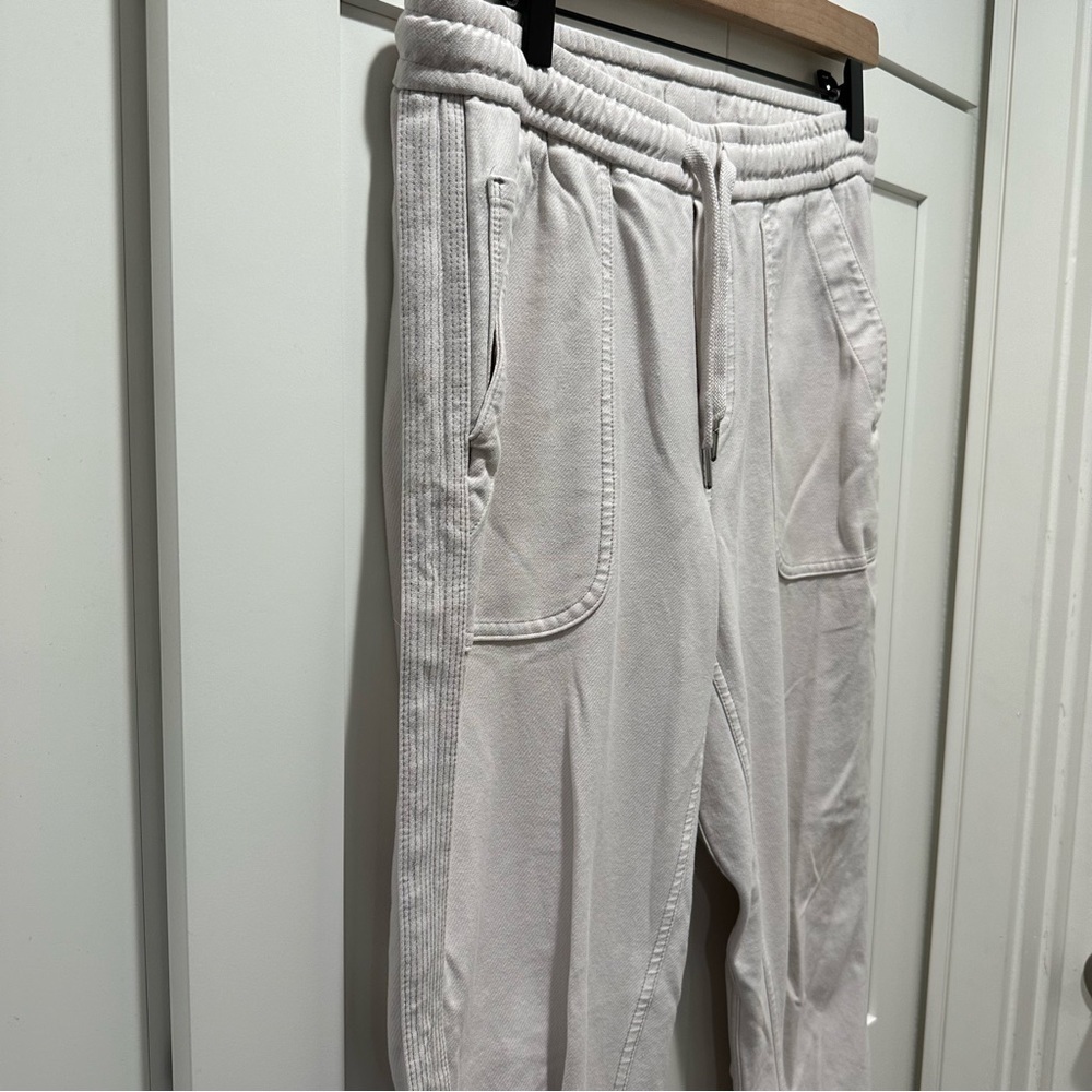 Athleta Farrallon Jogger In Birch Grey Size 4 - Picture 7 of 10